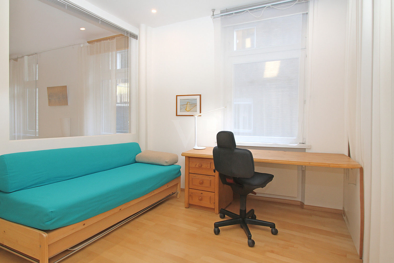 Zentrale, sanierte Beletage-Wohnung in historischem Altbau