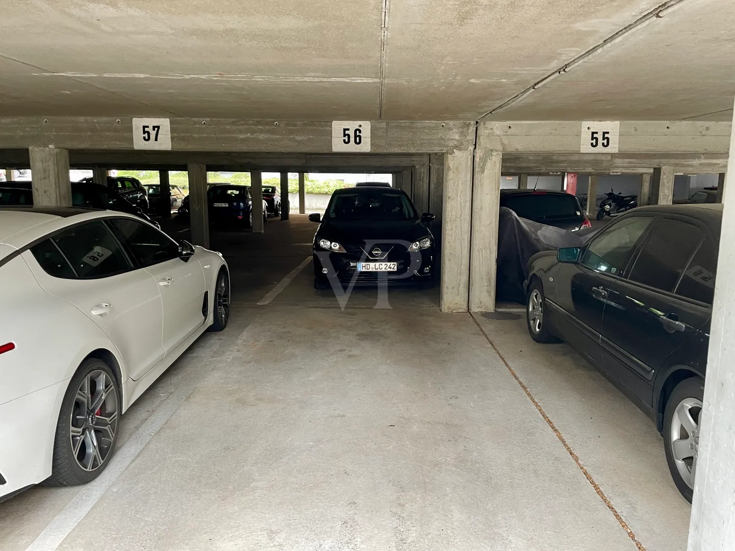 Gepflegte 1-Zimmer-Wohnung mit Aufzug, Balkon und Stellplatz