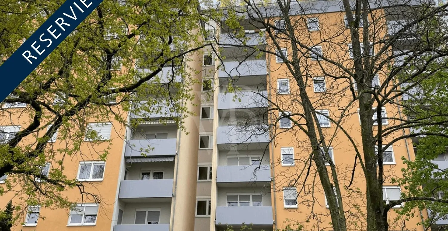 Gepflegte 1-Zimmer-Wohnung mit Aufzug, Balkon und Stellplatz