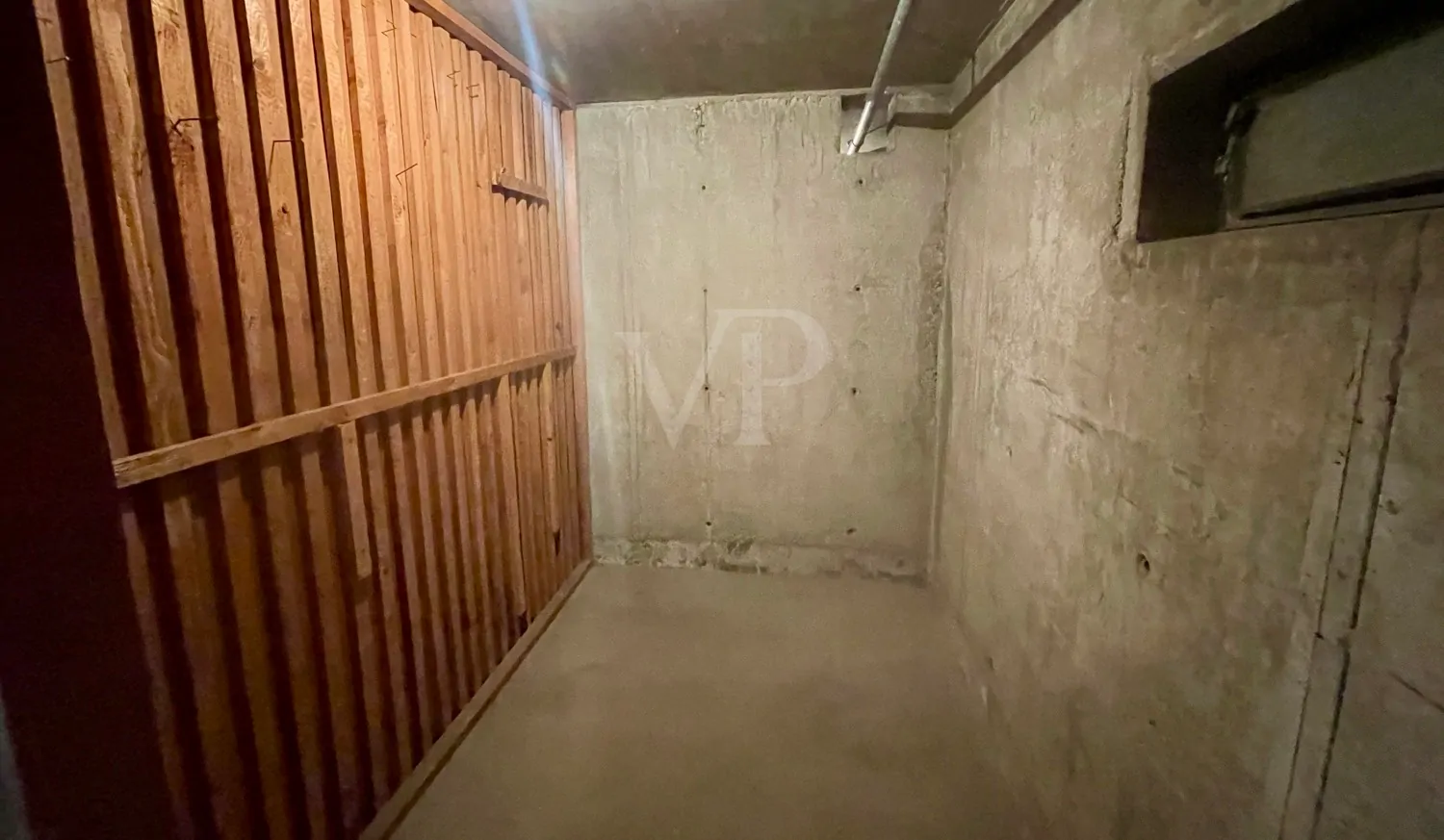 Gepflegte 1-Zimmer-Wohnung mit Aufzug, Balkon und Stellplatz