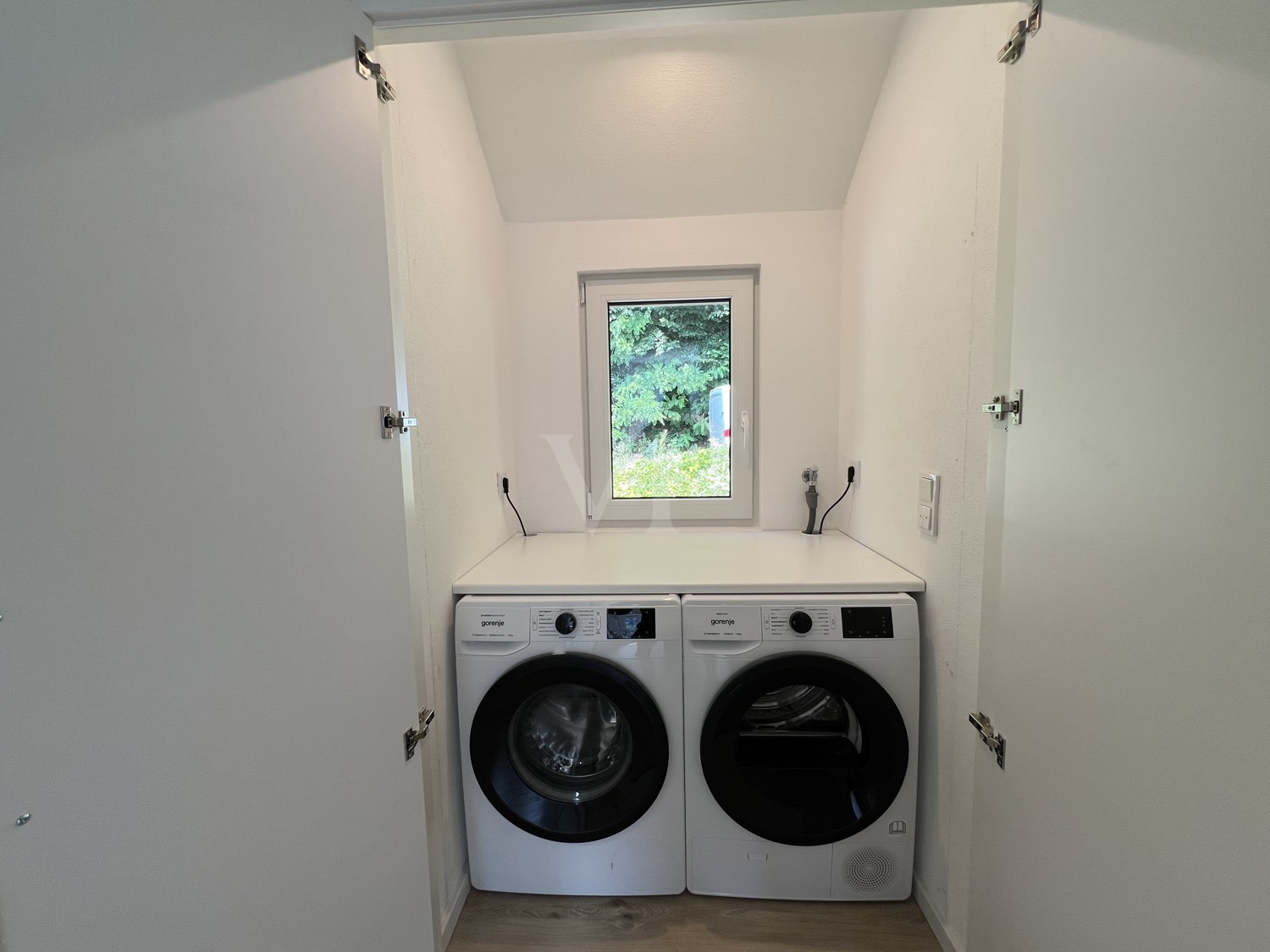 Erstbezug am Neckar – kernsanierte, vollmöblierte 2-Zimmer-Wohnung mit Neckarblick