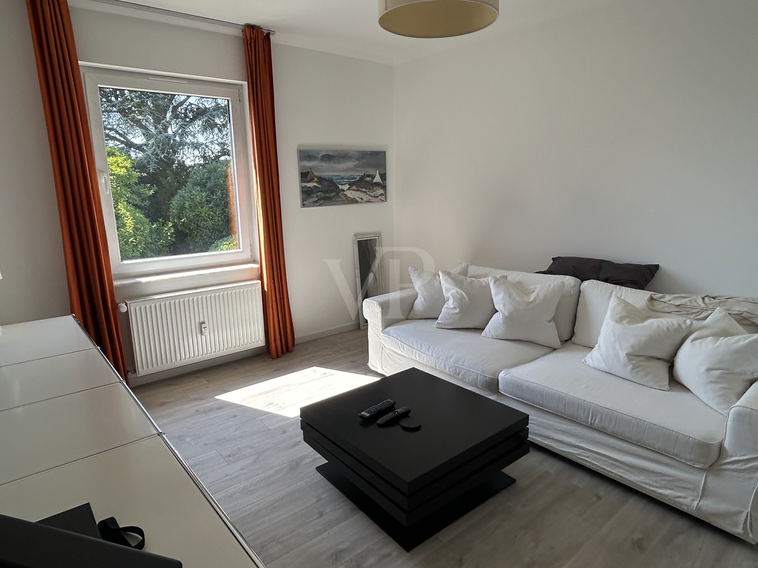 Schöne renovierte Erdgeschosswohnung in prächtiger Lage mit Gartennutzung