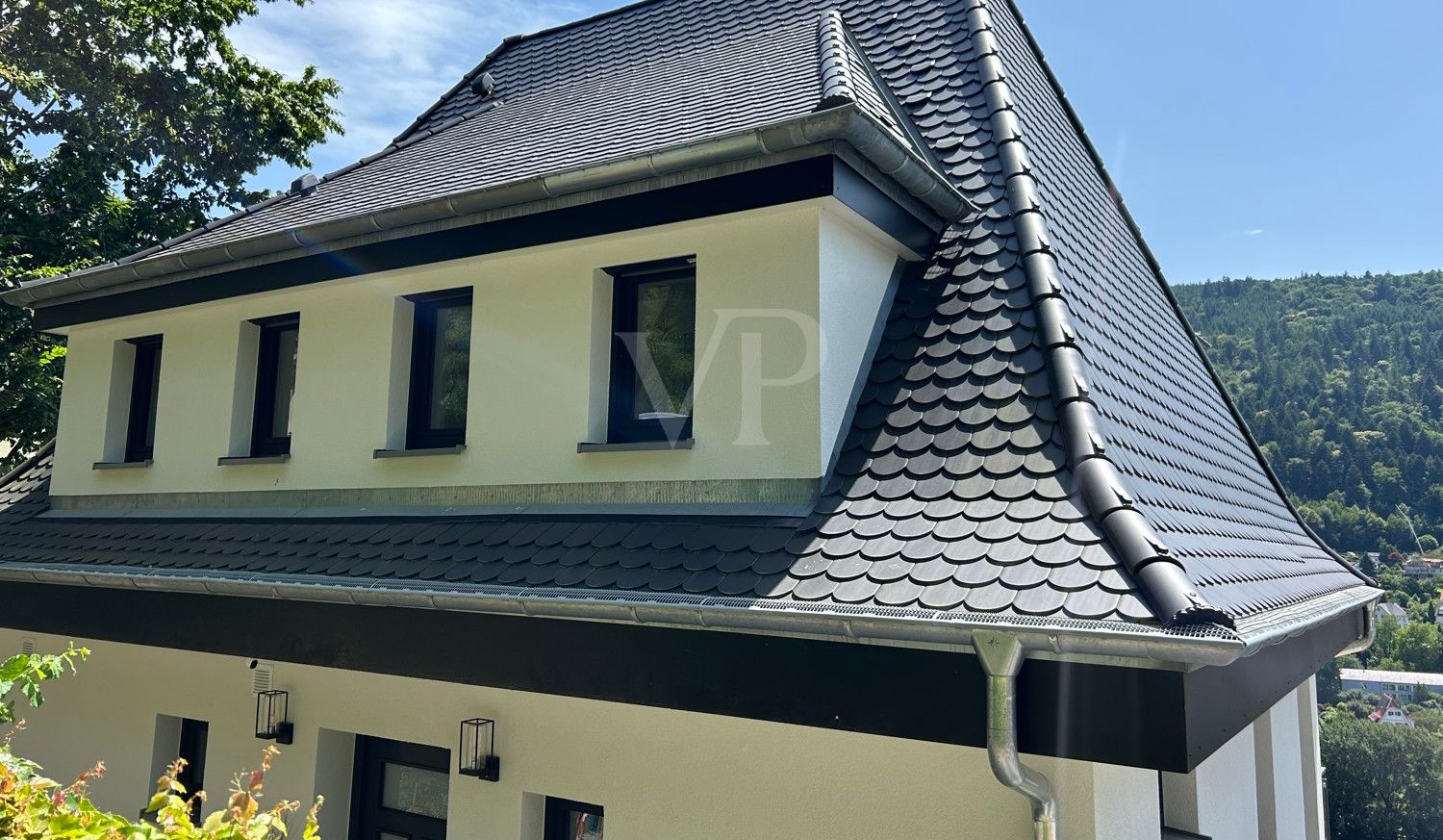 Charmantes Einfamilienhaus mit großem Garten – vollmöbliert und bezugsfertig nach Kernsanierung