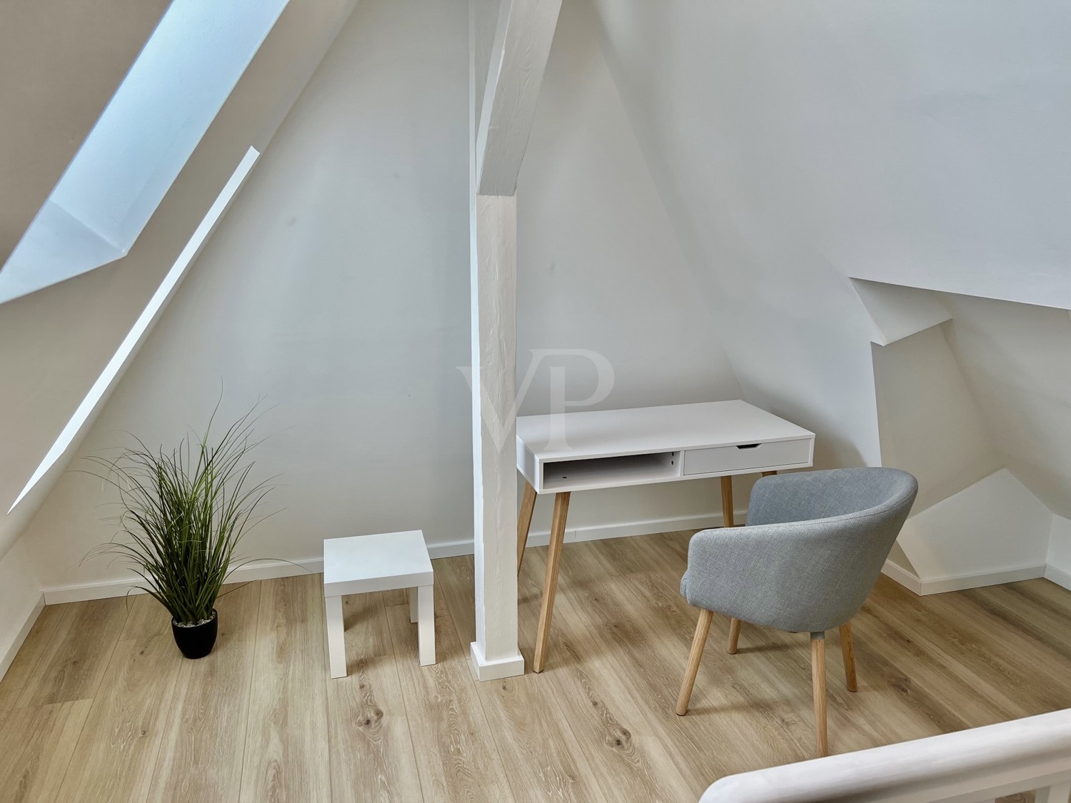 Vollmöblierte Maisonette mit Neckarblick – Erstbezug nach Sanierung