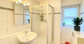 von_poll_real_estate_property_25010025_image_23