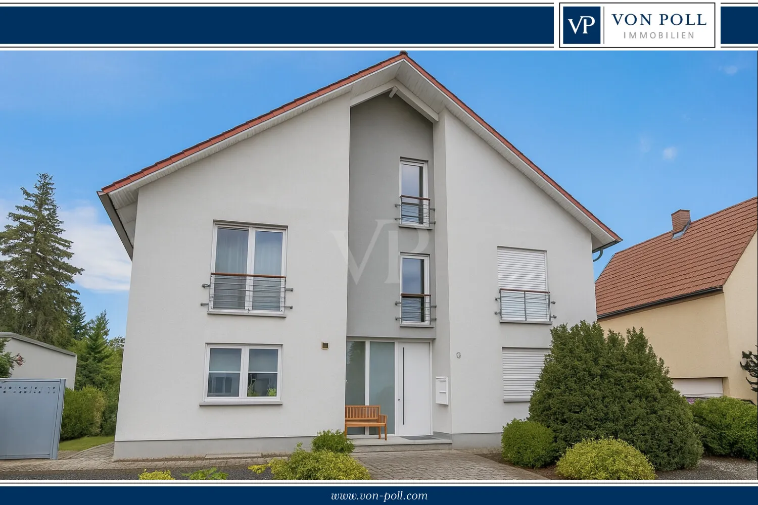 Detached multi-family house with a large garden and space for generations