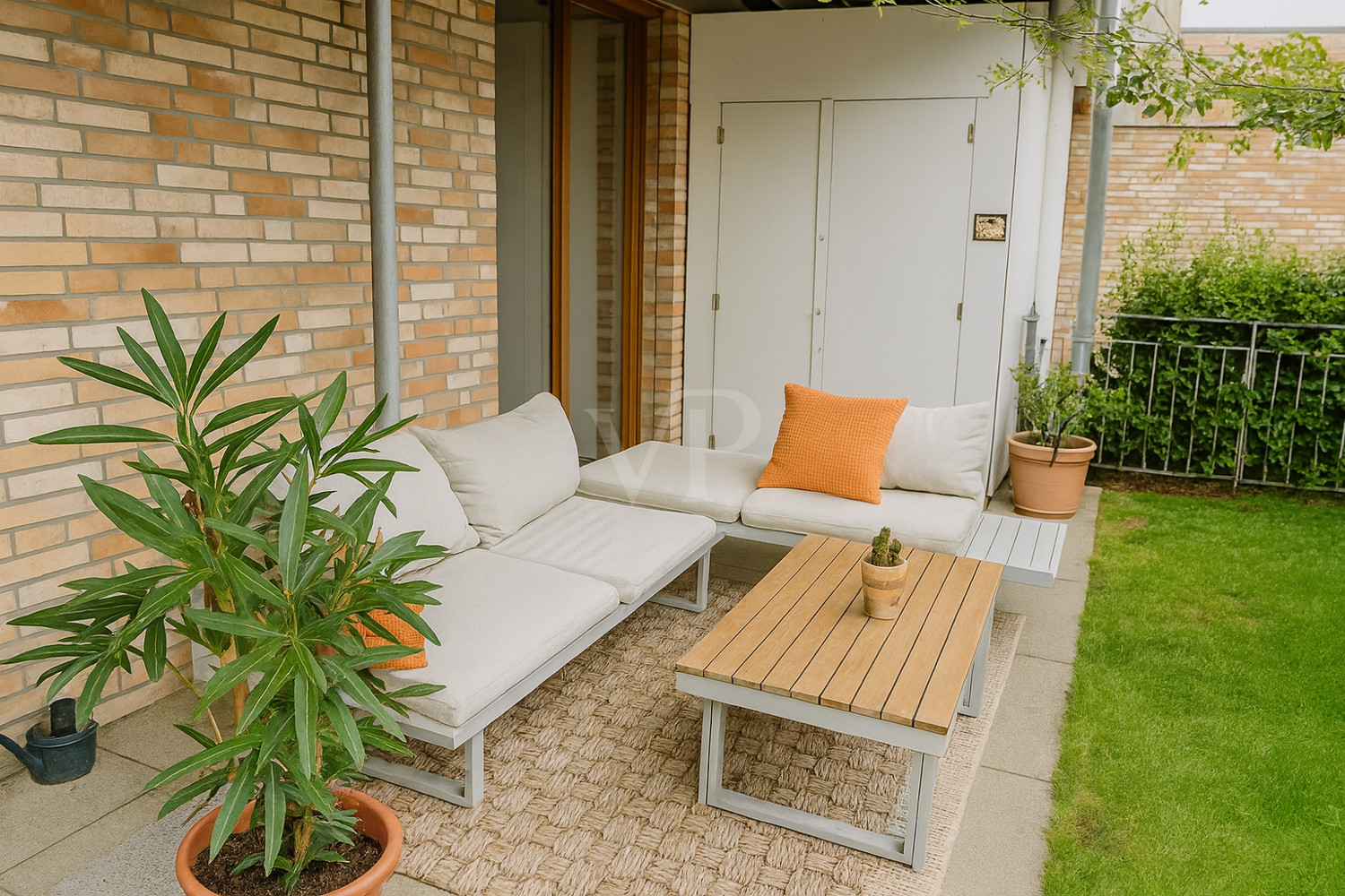 Luxuriöse Neubauwohnung mit exklusiver Ausstattung und privatem Garten in begehrter Lage