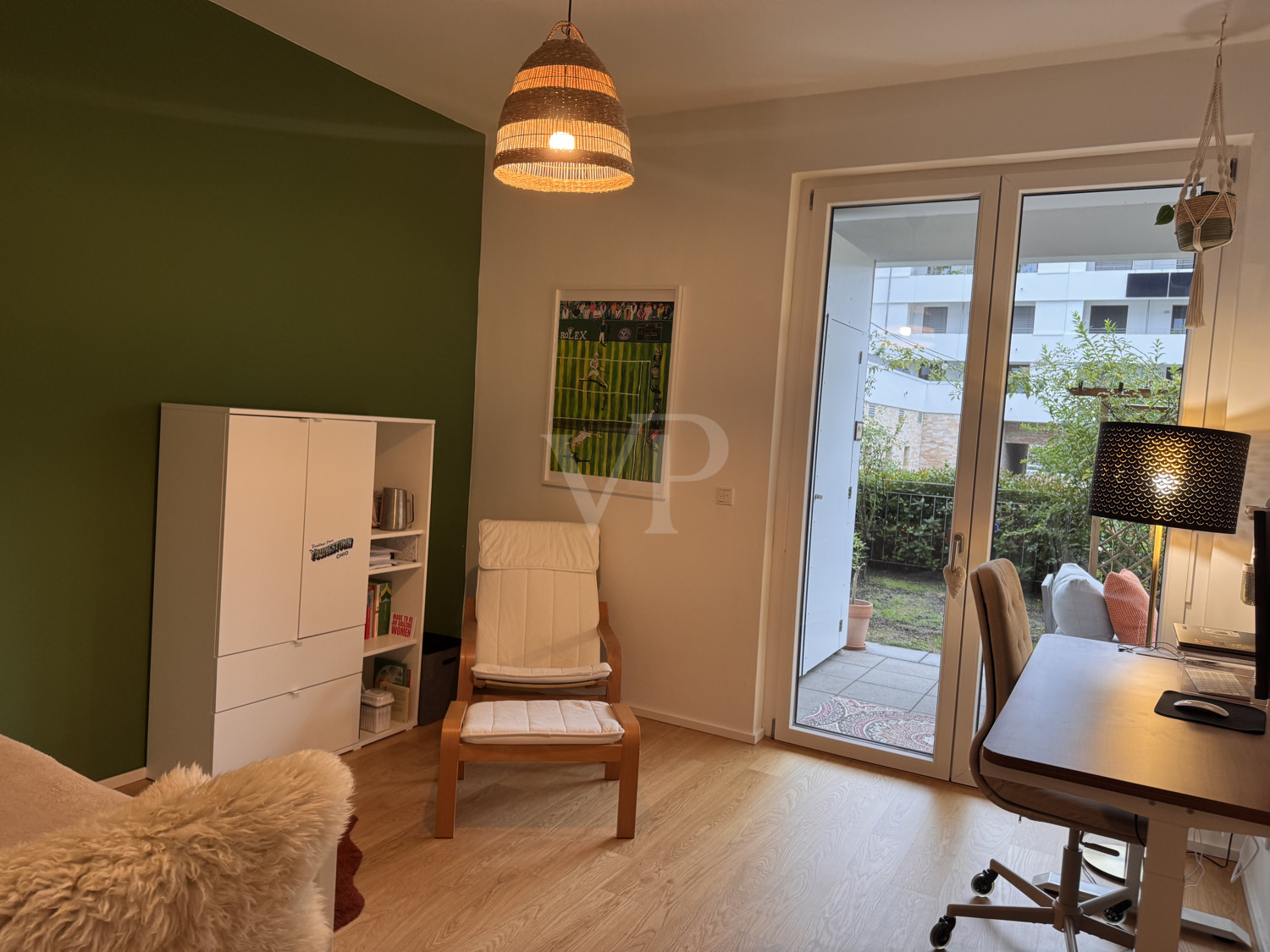 Luxuriöse Neubauwohnung mit exklusiver Ausstattung und privatem Garten in begehrter Lage
