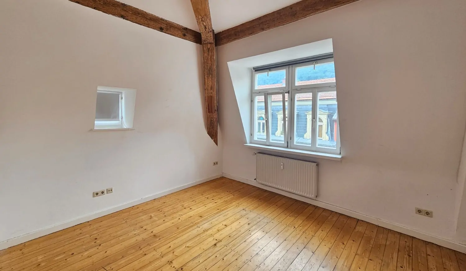 Stilvolle Altbauwohnung mit Charme auf drei Etagen im Denkmalschutz