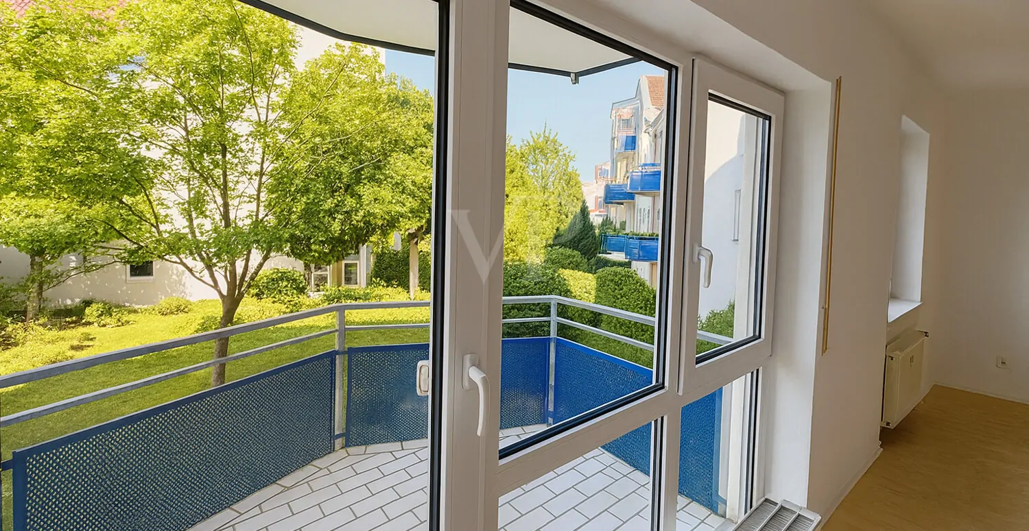 Lichtdurchflutete Erbpachtwohnung mit Balkon und Tiefgaragenstellplatz