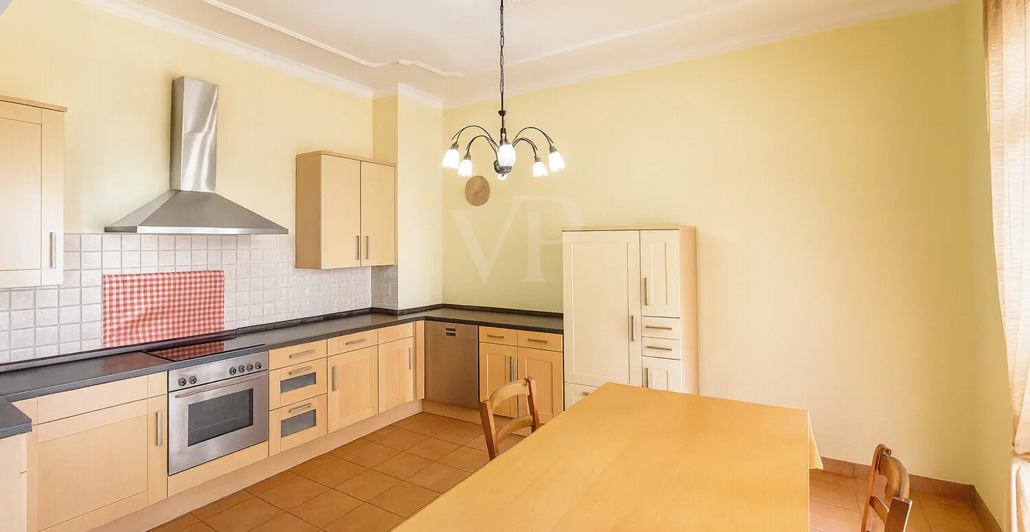 Herrschaftliche Wohnung mit Stuck und zwei Balkonen in der beliebten Schwetzingerstadt