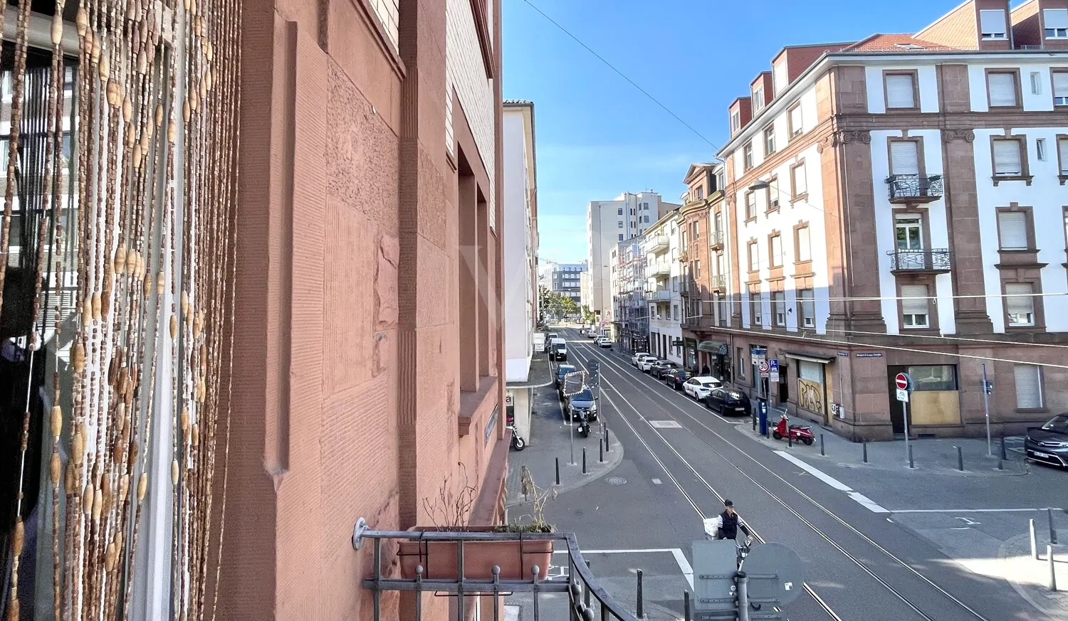 Herrschaftliche Wohnung mit Stuck und zwei Balkonen in der beliebten Schwetzingerstadt