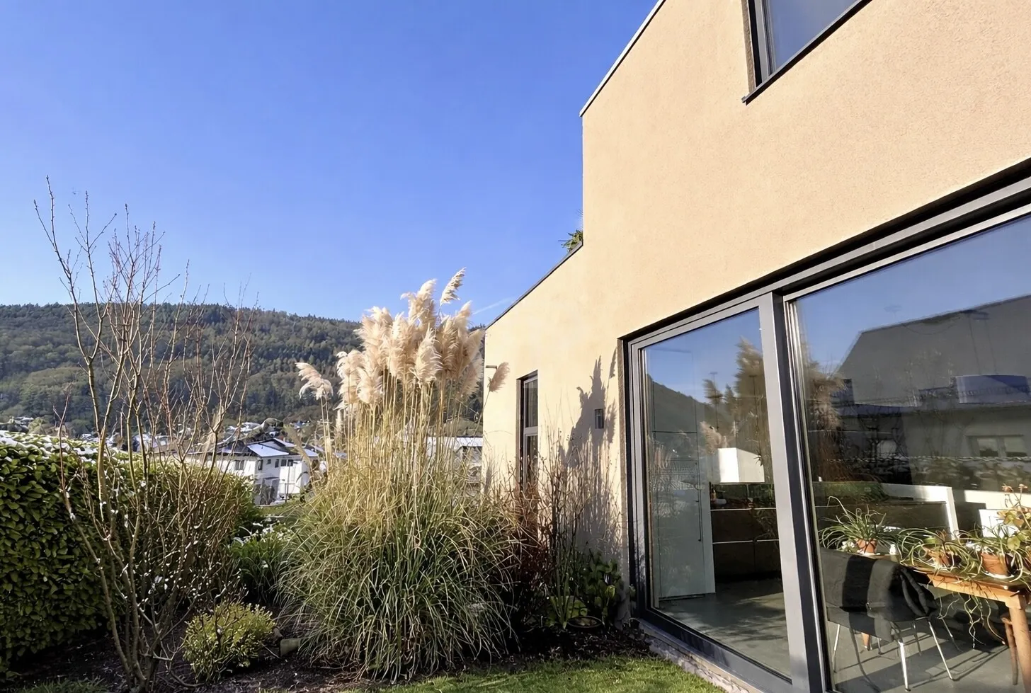 Exklusives Architektenhaus mit Design-Highlights und offenem Wohnkonzept
