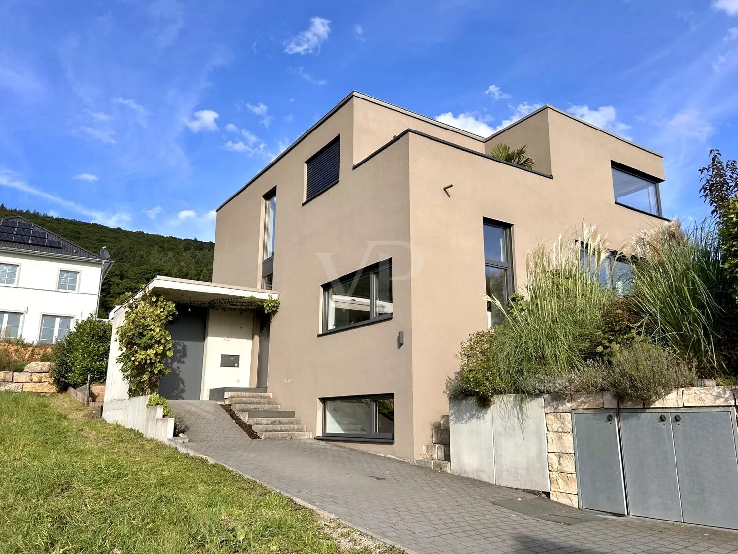 Exklusives Architektenhaus mit Design-Highlights und offenem Wohnkonzept