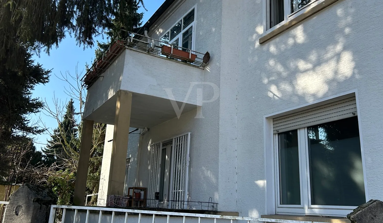 Stilvolle Belle-Etage in charmantem Mehrfamilienhaus von 1933