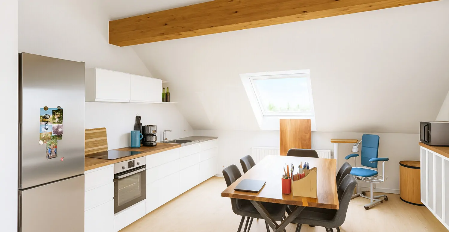 Freistehendes Mehrparteienhaus mit großem Garten und Raum für Generationen