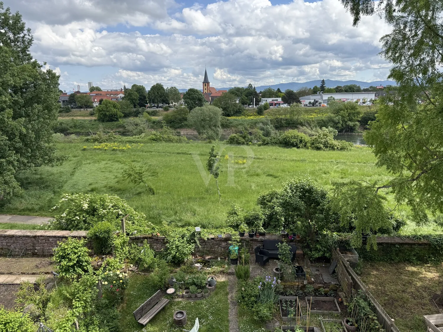 Historisches, WEG-geteiltes Wohnhaus mit 4-Einheiten - ideal geeignet für Mehrgenerationenwohnen