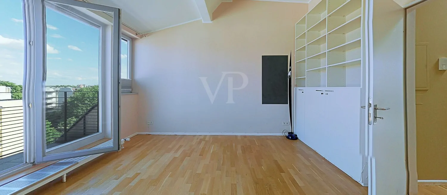 Arbeitszimmer mit Magnetwand