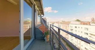 von_poll_real_estate_property_25176027_image_0