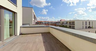 von_poll_real_estate_property_25176028_image_1