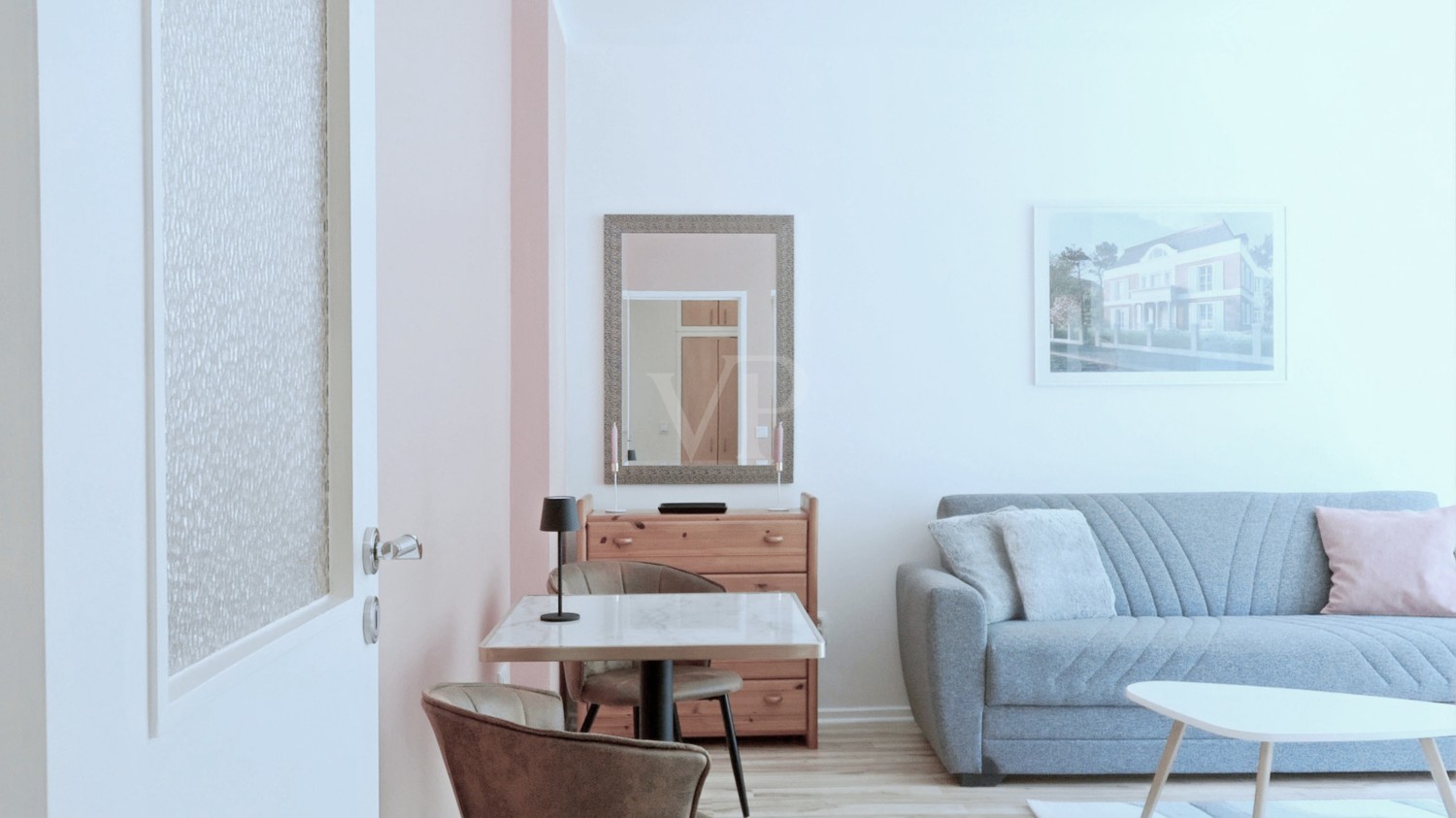 Blick ins Wohnzimmer