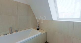 von_poll_real_estate_property_25176019_image_15
