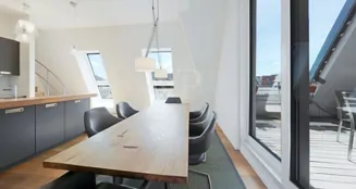 von_poll_real_estate_property_25176019_image_0