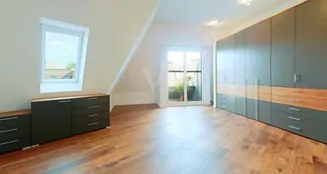 von_poll_real_estate_property_25176019_image_8