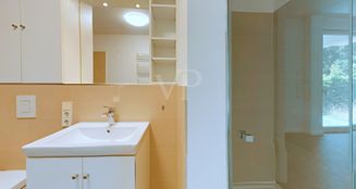 von_poll_real_estate_property_25176033M_image_10