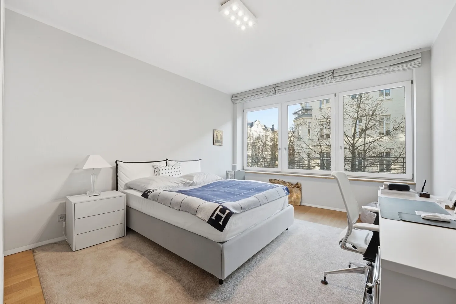 Bed room 1
