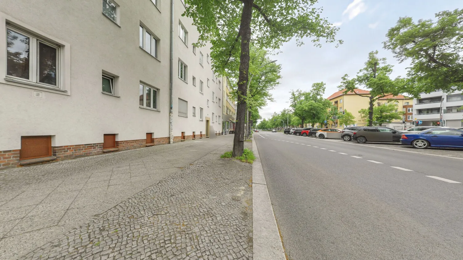 Strassenfront