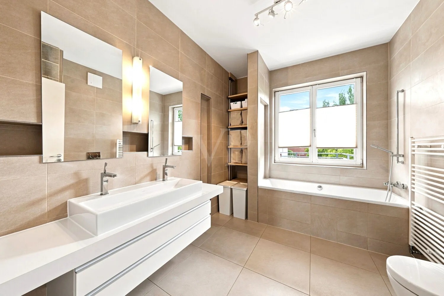 Hauptbadezimmer