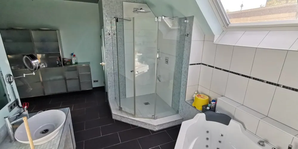 Badezimmer 2