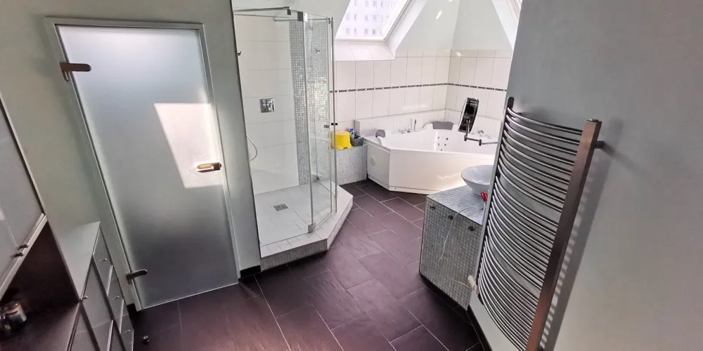 Badezimmer 2