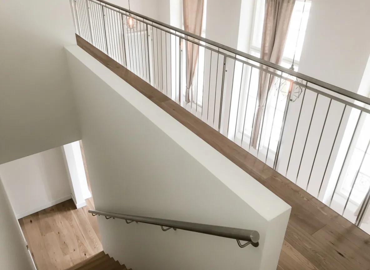 Treppe zur Galerie