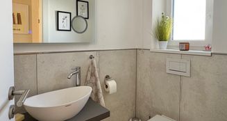 von_poll_real_estate_property_25102010_image_4