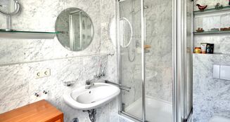 von_poll_real_estate_property_25102009_image_11