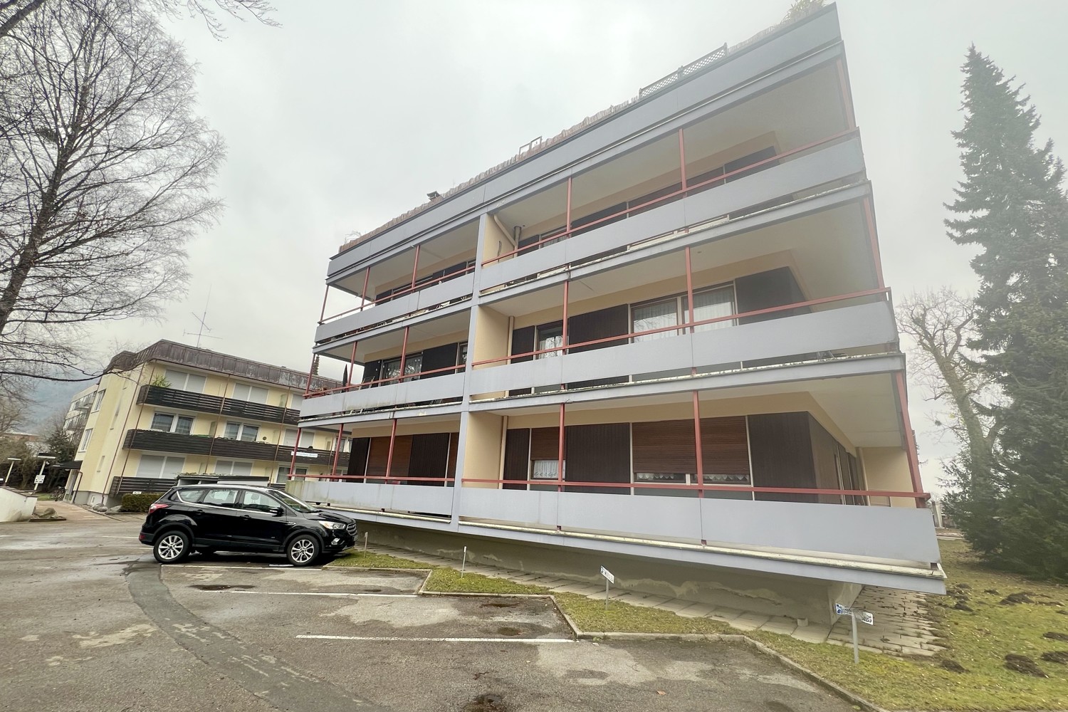 Derzeit vermietete, zentrumsnahe Wohnung mit Bergblick im 2.Obergeschoss