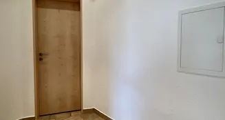 von_poll_real_estate_property_25102017_image_7