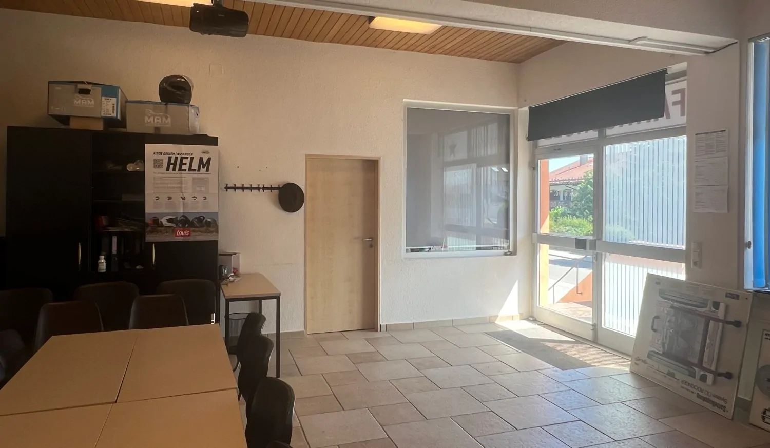 Ladengeschäft/Büro in verkehrsgünstiger Lage von Marquartstein mit optionaler Wohnnutzung