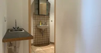 von_poll_real_estate_property_25102016_image_5