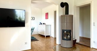von_poll_real_estate_property_25102020_image_3
