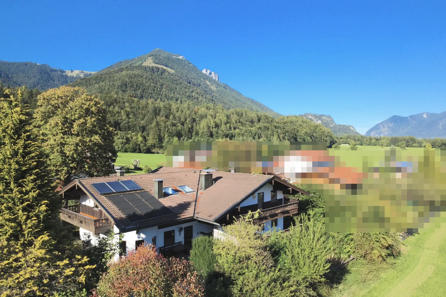 Ein- bis Zweifamlienhaus in herrlicher Alpenlagen unweit des Chiemsees