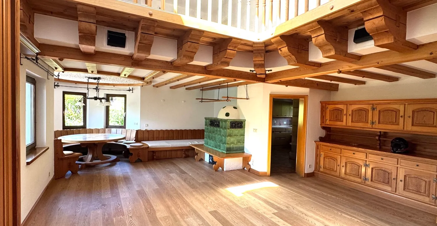 Ein- bis Zweifamlienhaus in herrlicher Alpenlagen unweit des Chiemsees