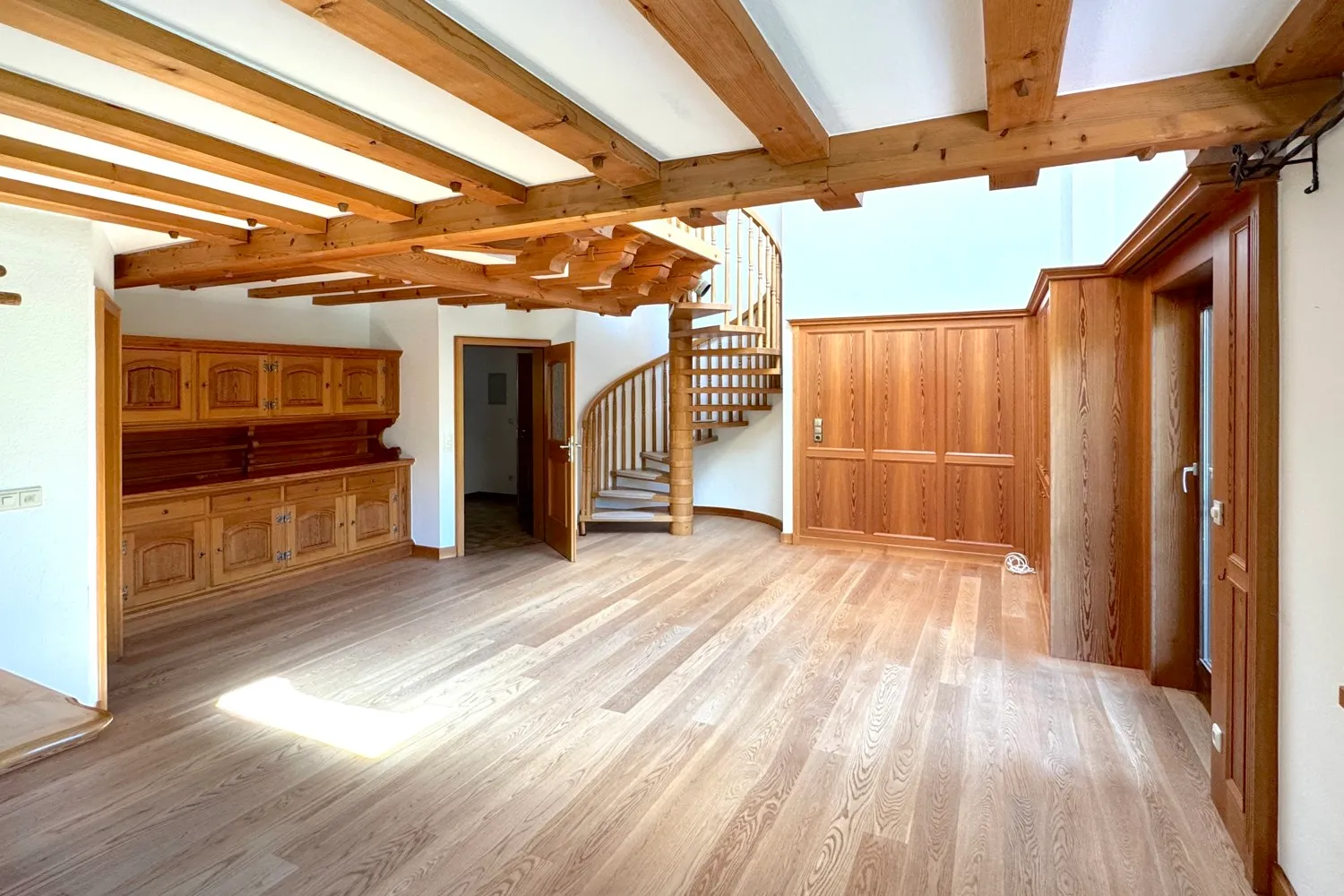 Ein- bis Zweifamlienhaus in herrlicher Alpenlagen unweit des Chiemsees