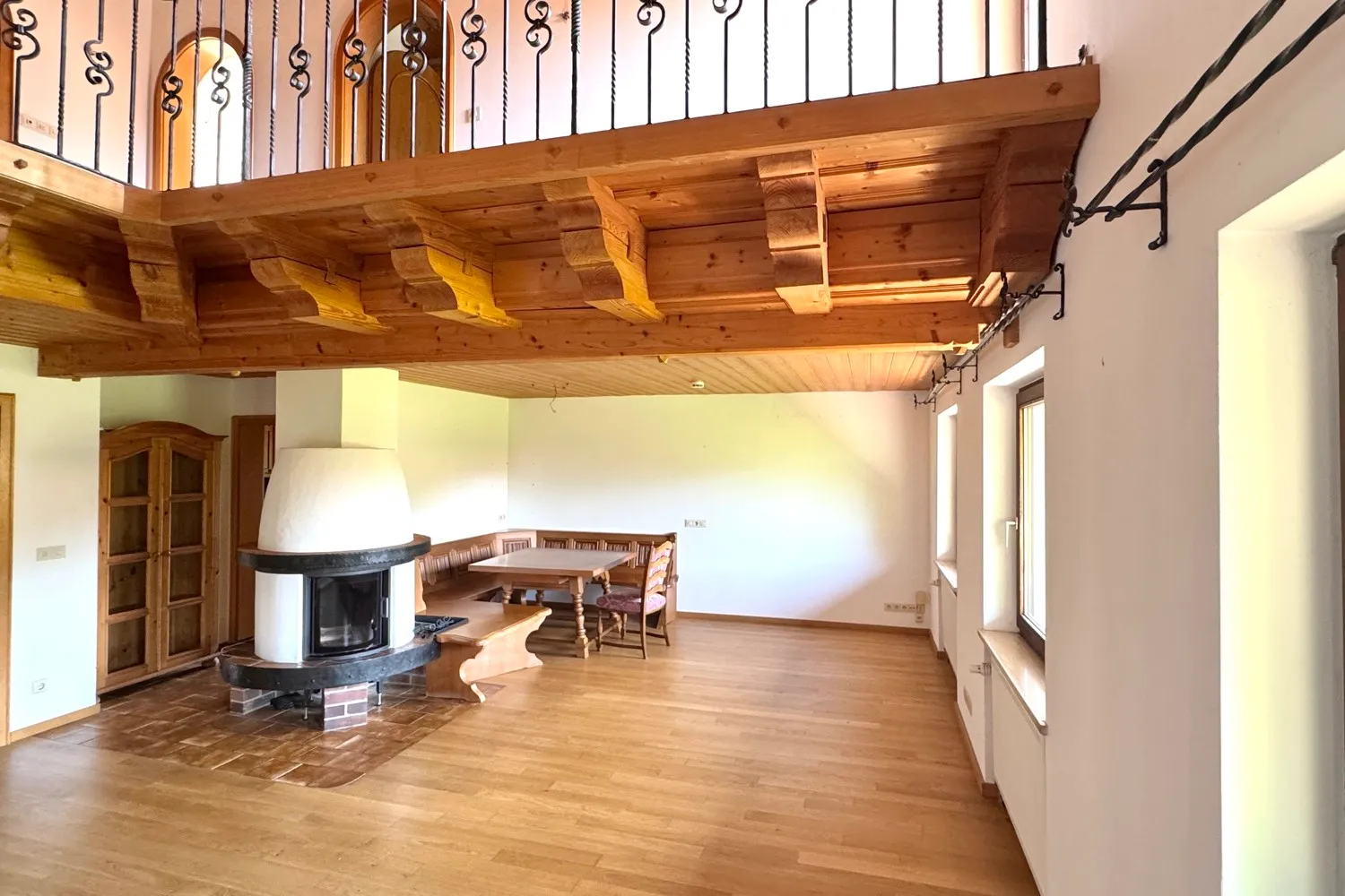 Ein- bis Zweifamlienhaus in herrlicher Alpenlagen unweit des Chiemsees