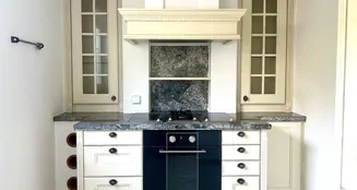 von_poll_real_estate_property_25102024_image_10