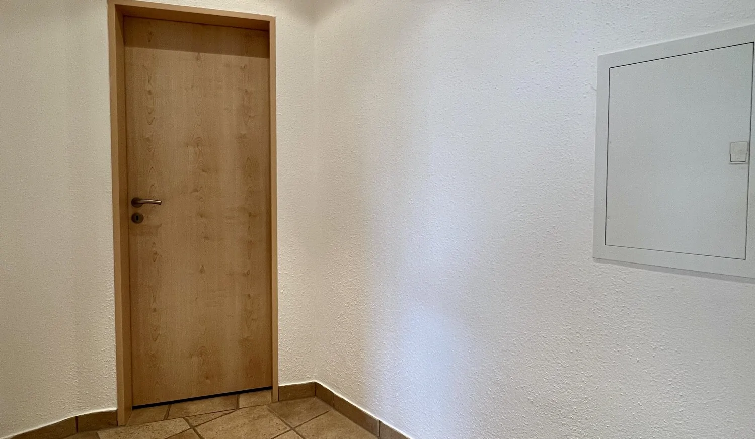 Ladengeschäft/Büro in verkehrsgünstiger Lage von Marquartstein mit optionaler Wohnnutzung