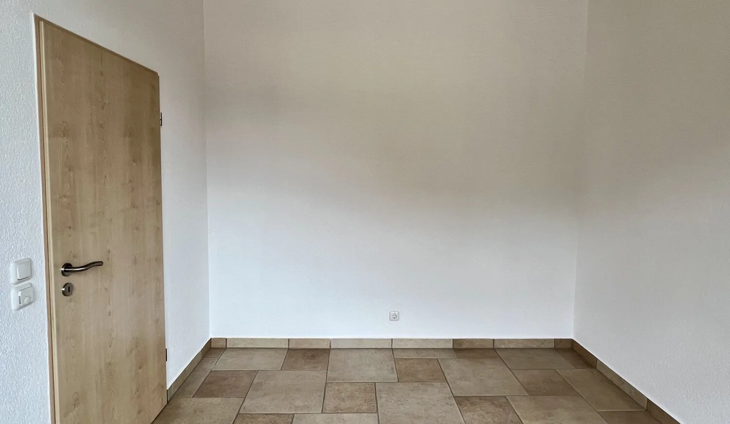 Ladengeschäft/Büro in verkehrsgünstiger Lage von Marquartstein mit optionaler Wohnnutzung