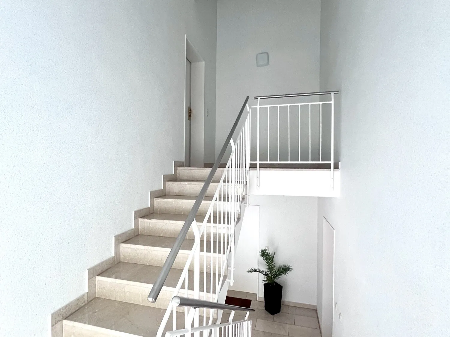 Zentral gelegene Wohnung mit Bergblick und Tiefgaragenstellplatz